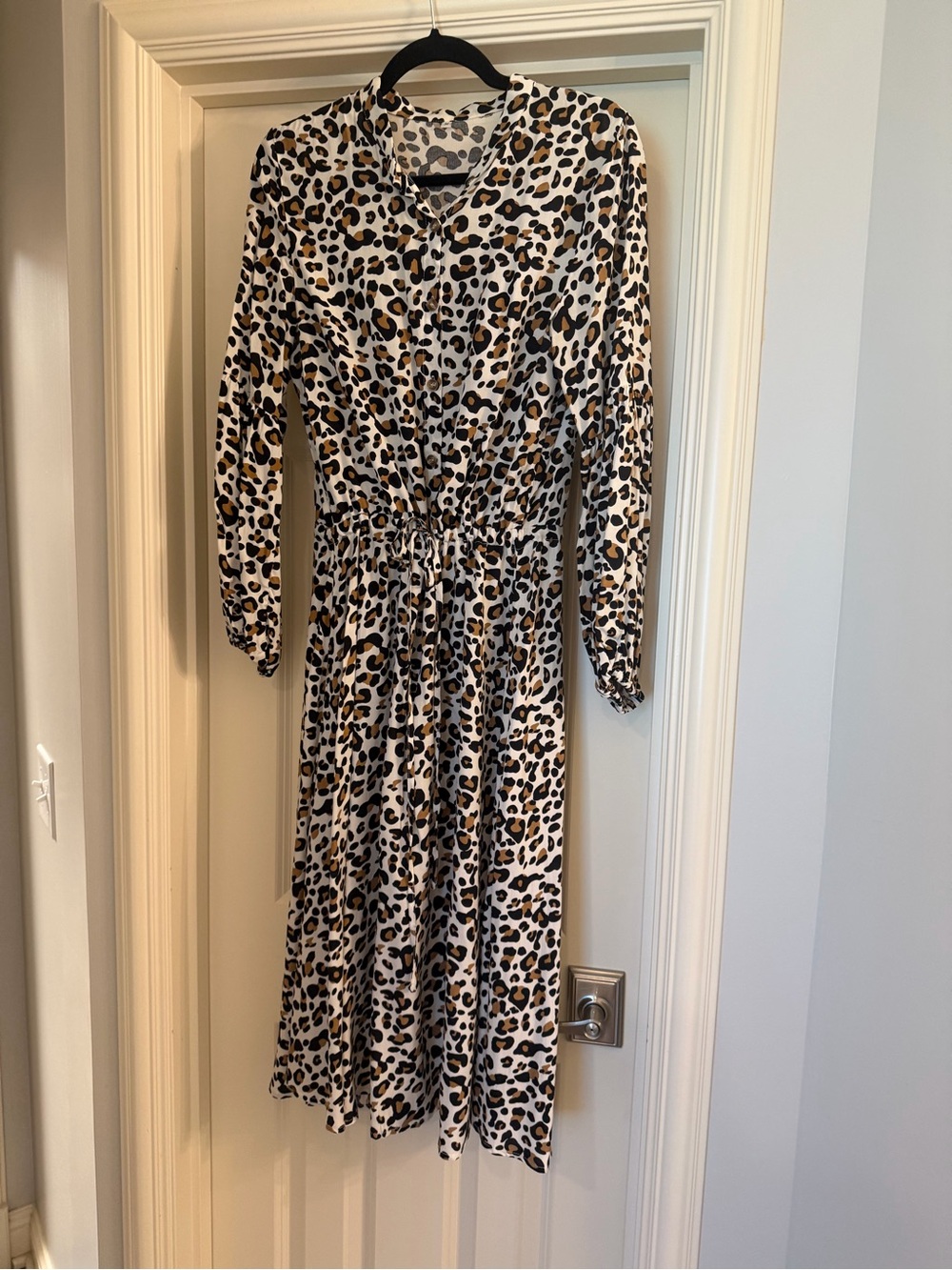 Leopard Print Long Sleeve Midi Dress - White/Tan/Black